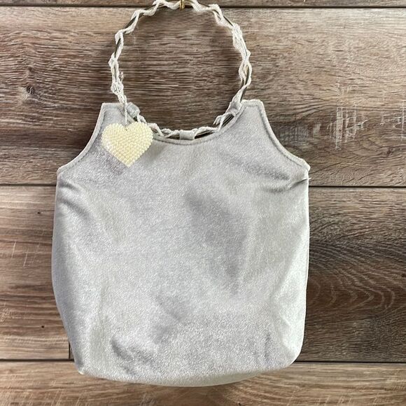 VICTORIA’s SECRET Silver Purse Tote Crushed Velvet Silvertone Pearl Wrap Handle - Picture 1 of 11